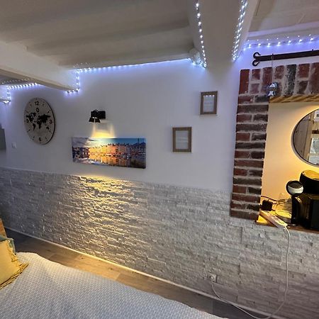Le Ti Wi Studio En Plein Coeur Du Vieux Bassin Honfleur Exterior foto
