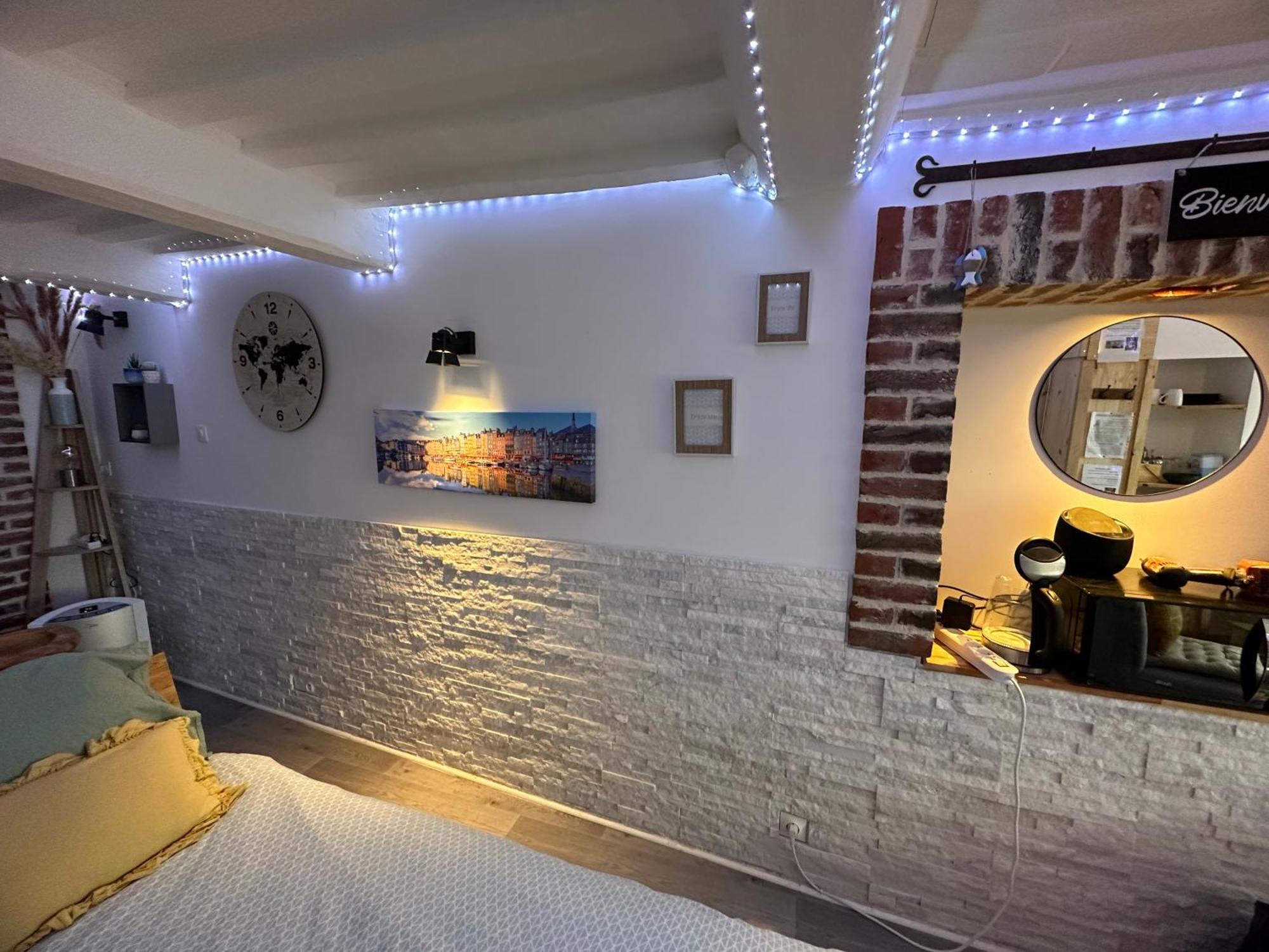 Le Ti Wi Studio En Plein Coeur Du Vieux Bassin Honfleur Exterior foto
